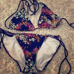 American Eagle floral string bikini